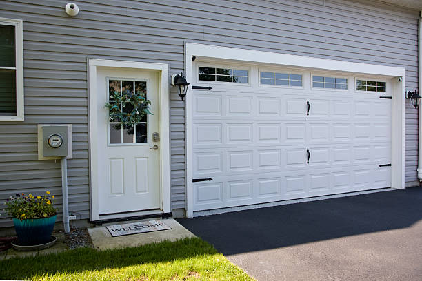 24/7 Emergency Garage Door Panel Replacement experts in Spencer County County, IN